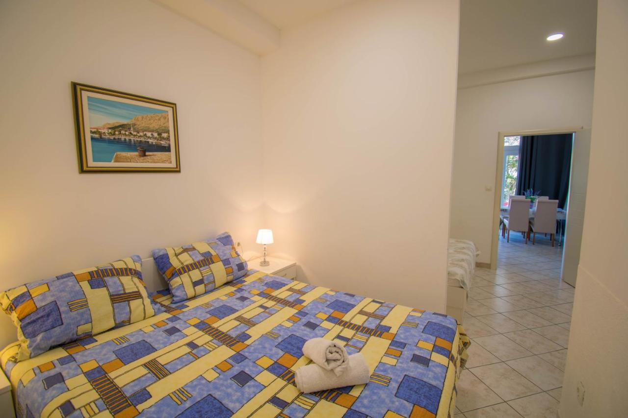 Family Apartment Manuela - Baška Voda Εξωτερικό φωτογραφία