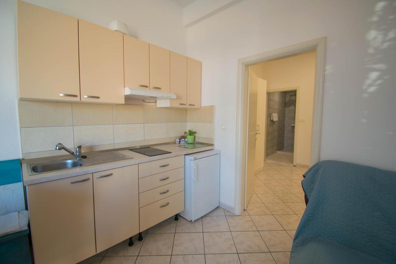 Family Apartment Manuela - Baška Voda Εξωτερικό φωτογραφία